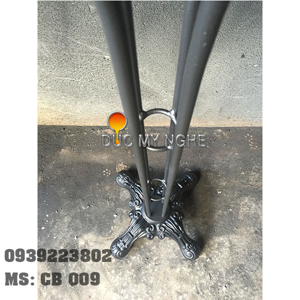 Bàn bar cafe 4 chân thân sắt gang đúc CB 009